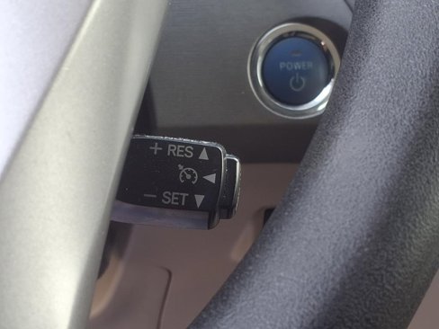 Used 2015 Toyota Prius Four image 23