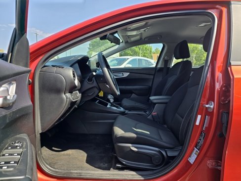 Used 2022 Kia Forte LXS image 17