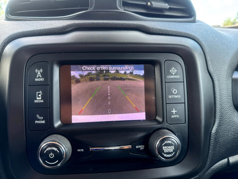 Used 2020 Jeep Renegade Sport w/ UConnect 7.0 Group image 15