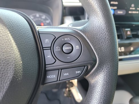 Used 2023 Toyota Corolla LE image 27