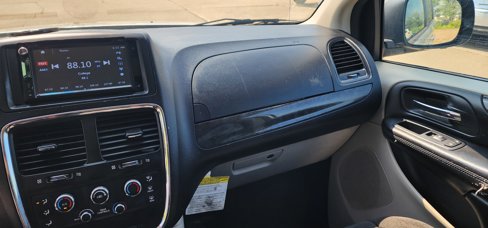 Used 2012 Dodge Grand Caravan SE image 25