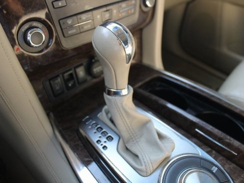 Used 2015 INFINITI QX80 Luxe w/ 22" Wheel Package image 13
