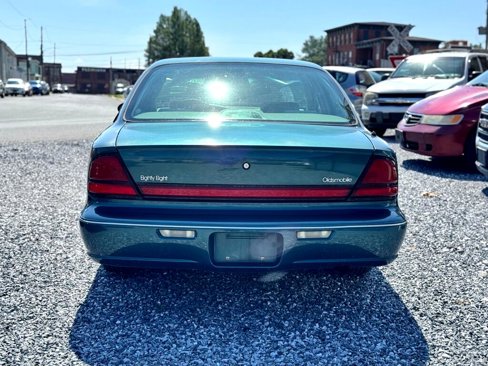 Used 1998 Oldsmobile 88 image 5
