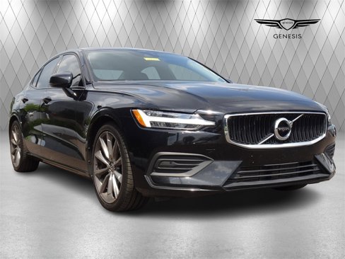 Used 2019 Volvo S60 T6 Momentum w/ Multimedia Package image 6