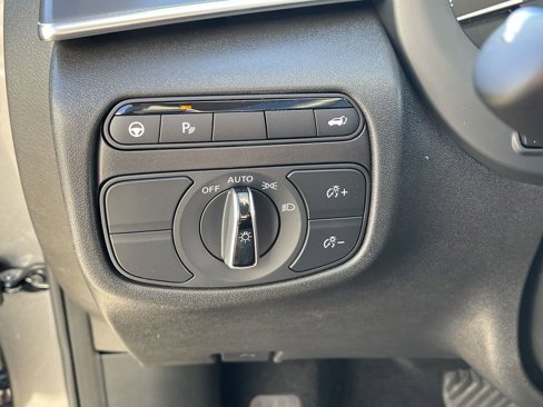 New 2025 INFINITI QX50 Luxe image 19