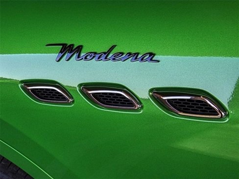 New 2023 Maserati Levante Modena image 23