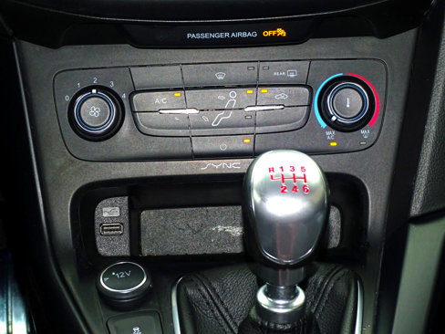 Used 2017 Ford Focus ST image 20