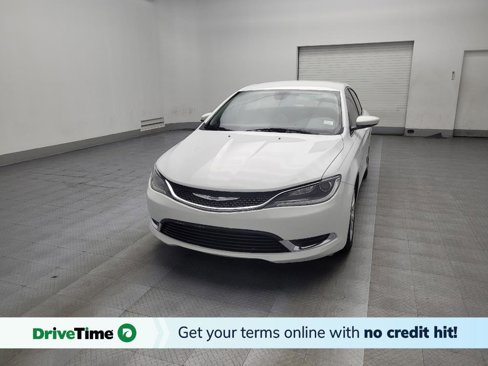 Used 2017 Chrysler 200 Limited Platinum image 1