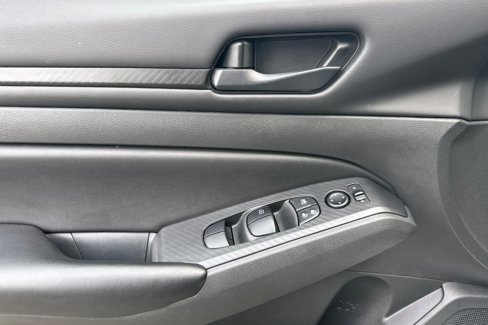 Used 2023 Nissan Altima 2.5 S image 10