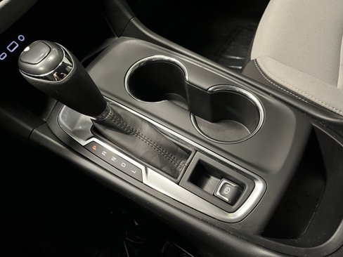 Used 2020 Chevrolet Equinox LS image 7