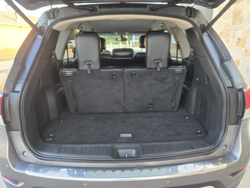 Used 2016 Nissan Pathfinder SL w/ SL Tech Package image 19