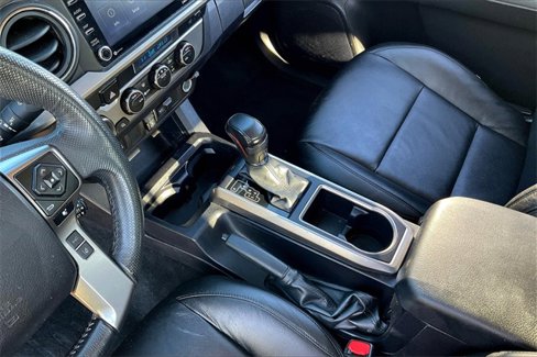 Used 2022 Toyota Tacoma SR5 image 18