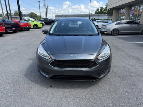 Used 2017 Ford Focus SE w/ Cold Weather Package image 2