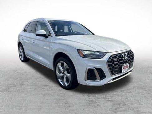 Used 2022 Audi Q5 2.0T Premium Plus w/ Premium Plus Package image 3