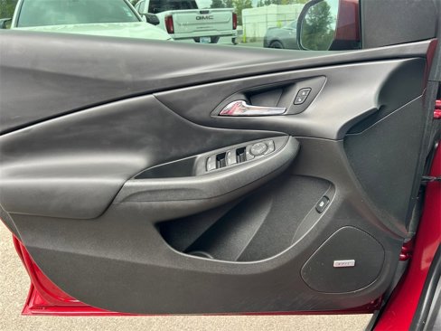 Used 2018 Chevrolet Volt LT w/ LT Driver Confidence Package image 32
