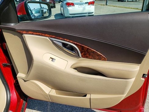 Used 2013 Buick LaCrosse Premium image 29