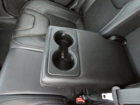 Used 2019 Jeep Cherokee Latitude Plus image 33
