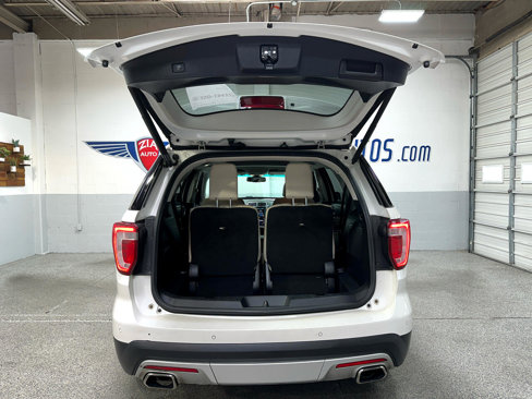 Used 2016 Ford Explorer Platinum image 26