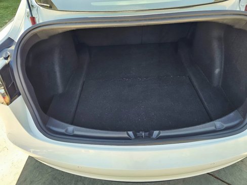 Used 2018 Tesla Model 3 Long Range image 8