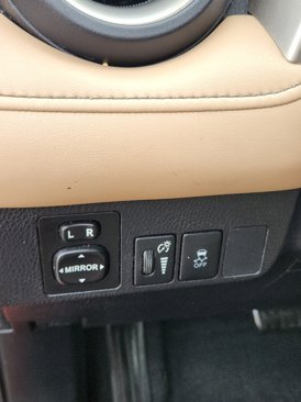 Used 2014 Toyota RAV4 XLE image 17