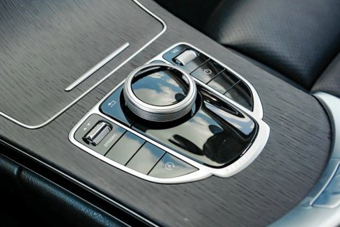 Used 2019 Mercedes-Benz C 300 Sedan image 31