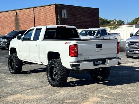 Used 2018 Chevrolet Silverado 1500 LT w/ All Star Edition image 3