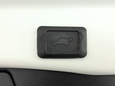 Used 2020 Toyota RAV4 XLE Premium image 13