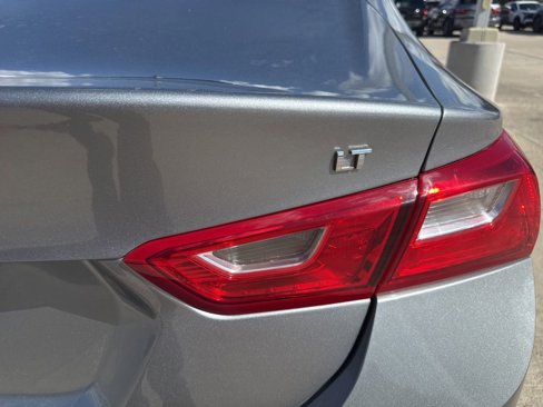 Used 2023 Chevrolet Malibu LT image 5