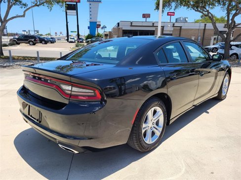Used 2022 Dodge Charger SXT w/ Leather Interior Group image 19