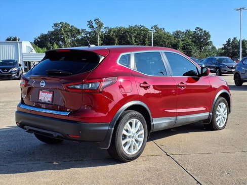 Used 2020 Nissan Rogue Sport S image 2