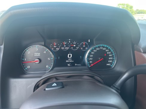 Used 2017 Chevrolet Suburban Premier image 11