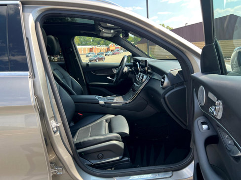 Used 2020 Mercedes-Benz GLC 300 4MATIC image 59
