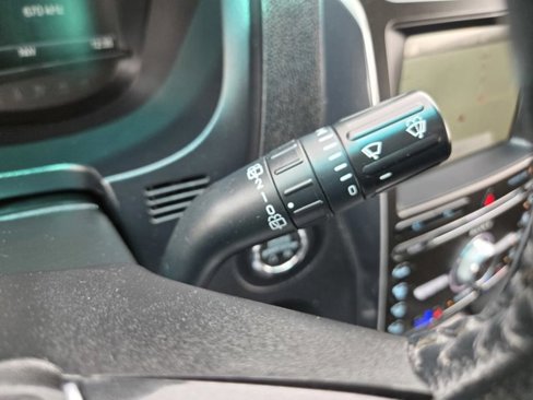 Used 2018 Ford Explorer Limited image 22