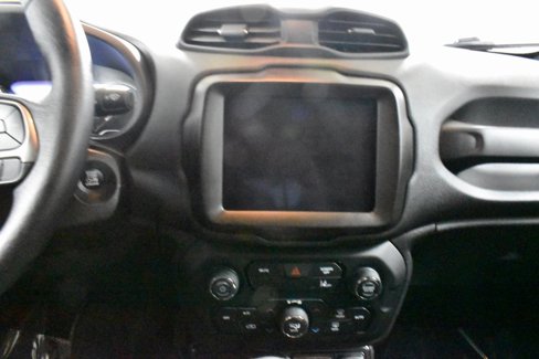 Used 2022 Jeep Renegade Latitude w/ Convenience Group image 21