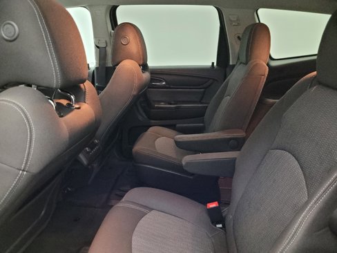 Used 2017 Chevrolet Traverse LT image 18