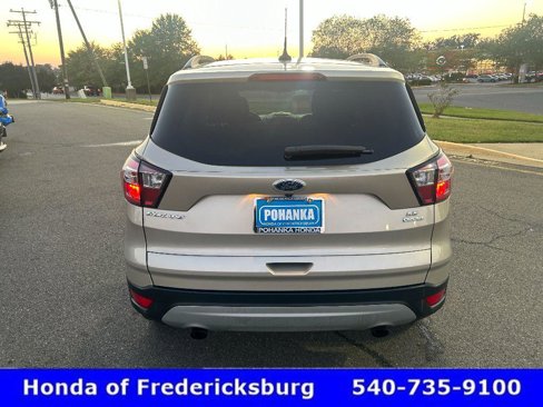 Used 2018 Ford Escape SE w/ SE Sync 3 Package image 4