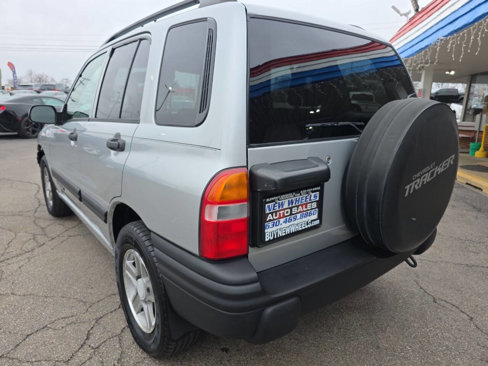 Used 2004 Chevrolet Tracker 2WD w/ Preferred Equipment Group image 12