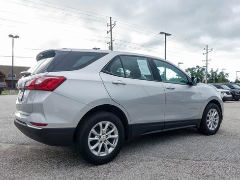Used 2018 Chevrolet Equinox LS image 12