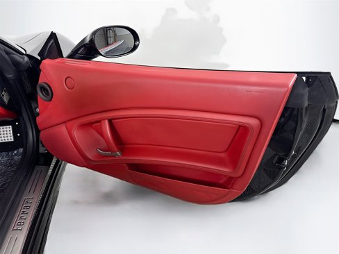 Certified 2014 Ferrari California image 27