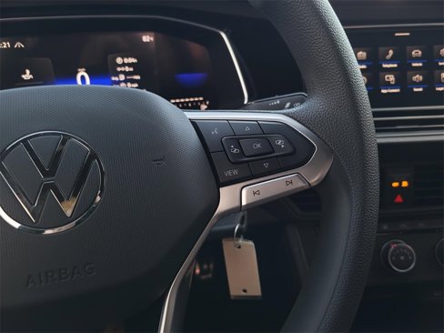 Used 2023 Volkswagen Jetta Sport image 10