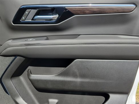 New 2025 Chevrolet Tahoe LS image 13