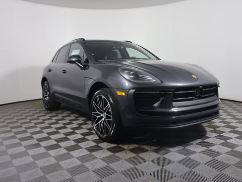 New 2025 Porsche Macan image 9