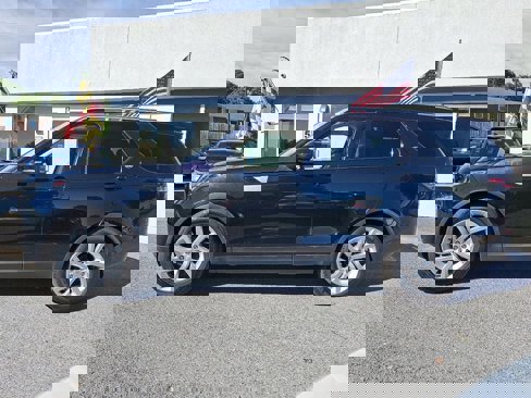 Used 2017 Land Rover Discovery HSE image 7