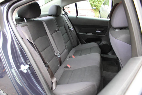 Used 2015 Chevrolet Cruze LT w/ Technology Package image 27