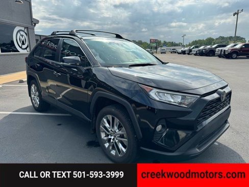 Used 2021 Toyota RAV4 XLE Premium image 2