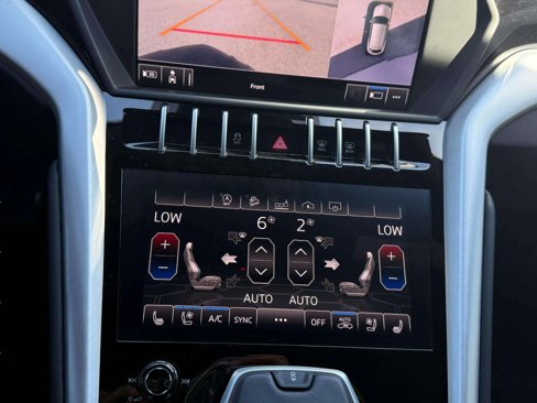 Used 2019 Lamborghini Urus image 16