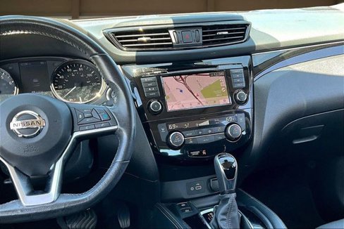 Used 2019 Nissan Rogue Sport SL image 6
