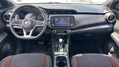 Used 2022 Nissan Kicks SR image 12