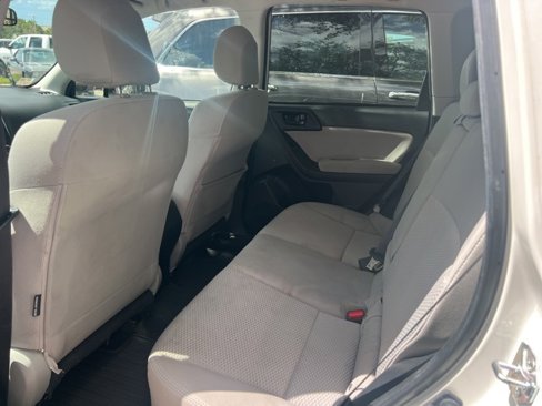 Used 2015 Subaru Forester 2.5i Premium w/ All-Weather Package image 6