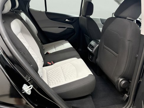 Used 2020 Chevrolet Equinox LS image 22
